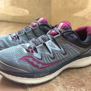 Saucony Triumph ISO 4 Women's Running Shoes Sz 9.5